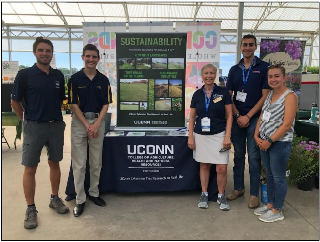 Victoria Wallace with Extension Interns at CNLA summer field day. Photo: Victoria Wallace.